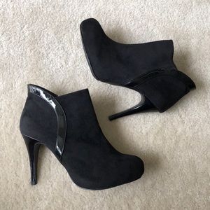 NEW Korea Zipper Booties Heels Boots Black